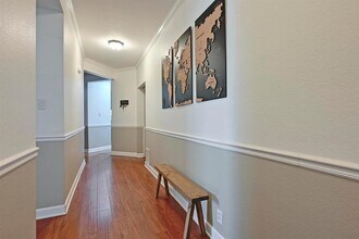 2041 Desco Dr in Austin, TX - Building Photo - Building Photo