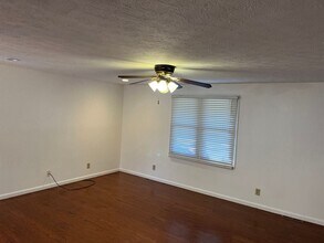 120 Pendor St in Bethalto, IL - Foto de edificio - Building Photo