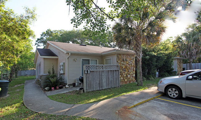 8370 Country Walk Dr in Pensacola, FL - Building Photo - Building Photo