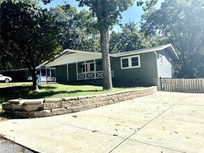 7 Evesham Ln in Bella Vista, AR - Building Photo - Building Photo