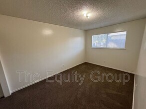 941 S Demaree St in Visalia, CA - Building Photo - Building Photo