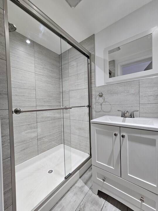 1338 Main St, Unit 1338 Rear in Pittston, PA - Building Photo