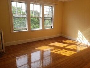 168 Norfolk St, Unit 5 in Cambridge, MA - Foto de edificio - Building Photo
