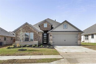 619 Creekview Ln in Lavon, TX - Building Photo