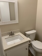 181 N Kellogg Ave, Unit D in Goleta, CA - Foto de edificio - Building Photo