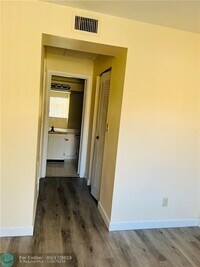 709 NW 92nd Ave - 12