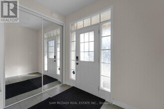 1395 Chretien St in Milton, ON - Building Photo - Building Photo