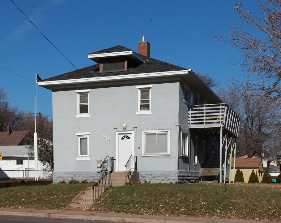 615 40th Ave NE in Columbia Heights, MN - Building Photo