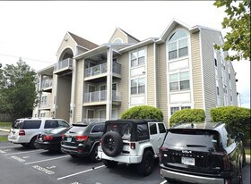 2236 Lesner Cres in Virginia Beach, VA - Building Photo