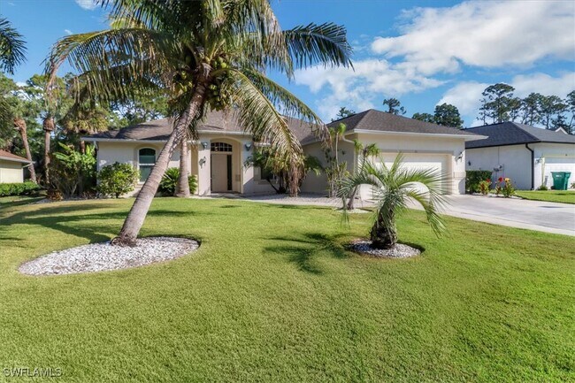 51 Heritage Way in Naples, FL - Building Photo - Building Photo