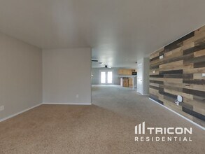 147 Kestrel Dr in Saratoga Springs, UT - Building Photo - Building Photo