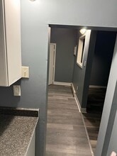 303 W Lawrence St, Unit Unit C in Mishawaka, IN - Building Photo - Building Photo