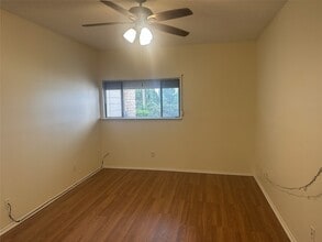 7009 N Holiday Dr in Galveston, TX - Building Photo - Building Photo