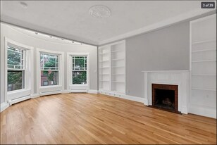439 Marlborough St, Unit 31 in Boston, MA - Building Photo
