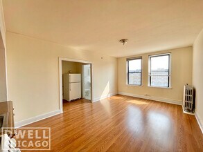 2777 N Milwaukee Ave, Unit S in Chicago, IL - Building Photo - Building Photo