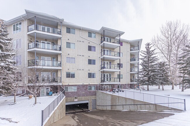 Sienna Point in Edmonton, AB - Building Photo - Building Photo