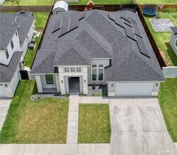 900 W Iroquois Ave in Pharr, TX - Building Photo - Building Photo