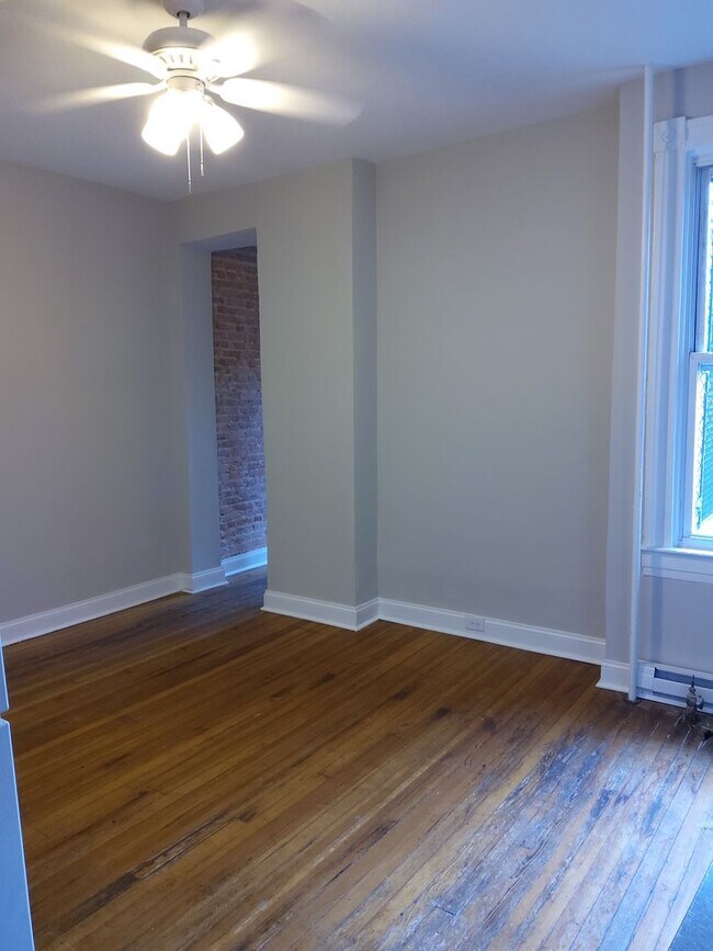 2920 N Calvert St in Baltimore, MD - Foto de edificio - Building Photo