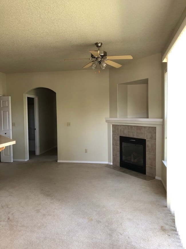 1017 NE Rambling Ln in Bend, OR - Building Photo - Building Photo