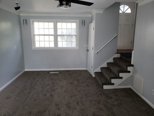 6452 Washington Ave, Unit 6452 in Windsor Heights, IA - Building Photo - Building Photo