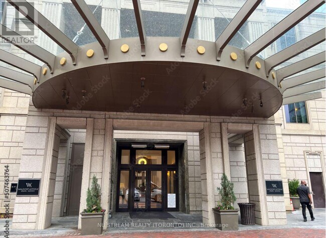 955 Bay St. in Toronto, ON - Building Photo - Building Photo