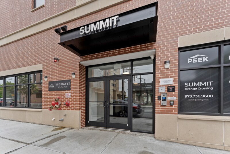 49 S Day St in Orange, NJ - Building Photo