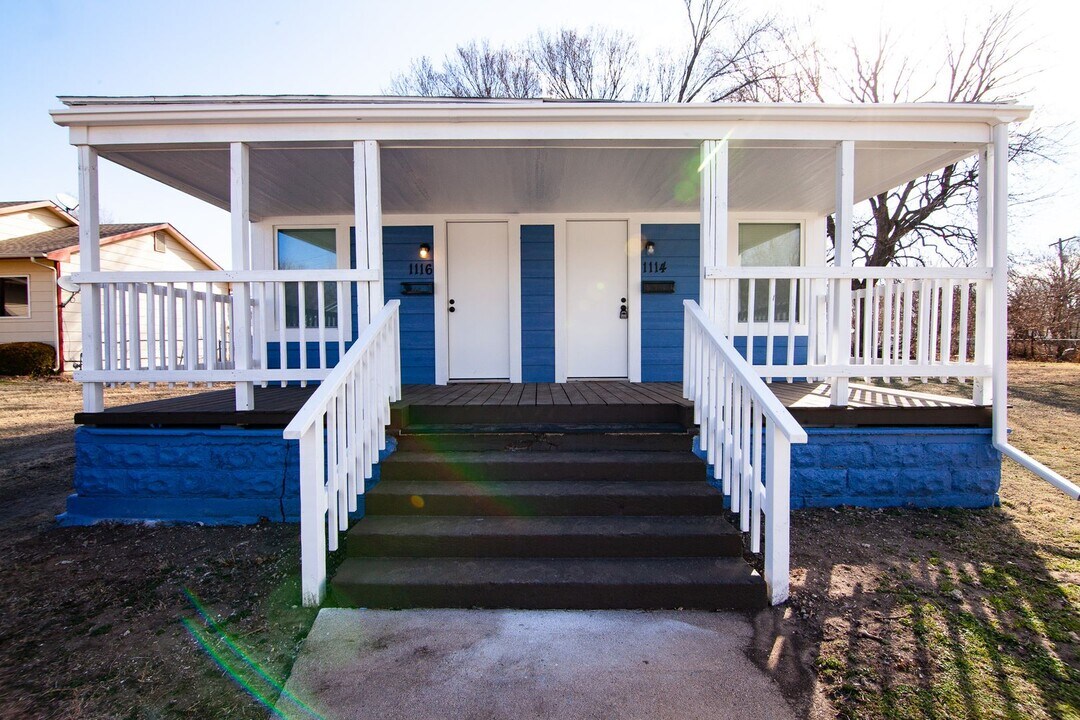 1114 N Ohio Ave, Unit 1 in Wichita, KS - Building Photo