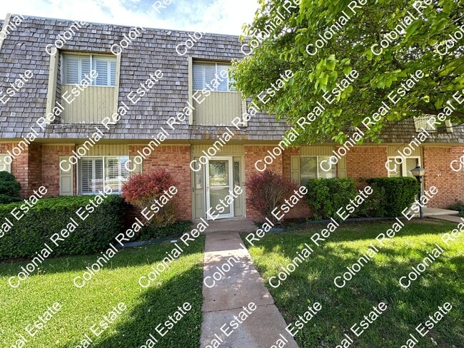 property at 1281 Colonial Pkwy