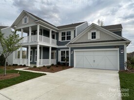 13812 Water Ter Dr in Huntersville, NC - Building Photo