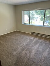 23624 99th Pl W, Unit Duplex A in Edmonds, WA - Foto de edificio - Building Photo