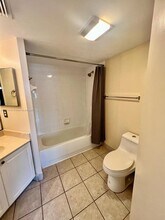 400 Crestwood Ct N in Royal Palm Beach, FL - Building Photo - Building Photo