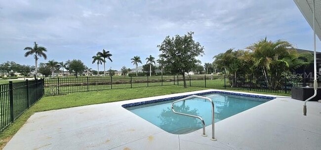 28202 Arrowhead Cir in Punta Gorda, FL - Building Photo - Building Photo