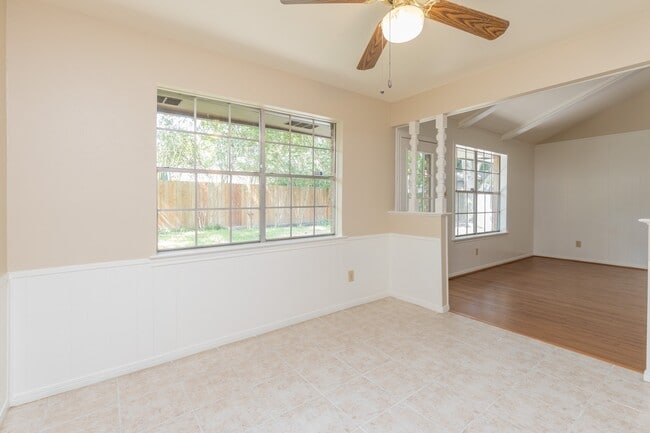 2623 Longleaf Pines Ln