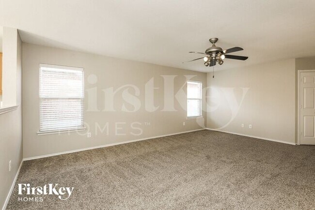 3300 Groveland Terrace in Denton, TX - Building Photo - Building Photo
