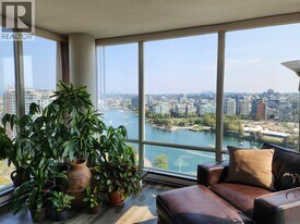 1033 Marinaside Crescent in Vancouver, BC - Building Photo