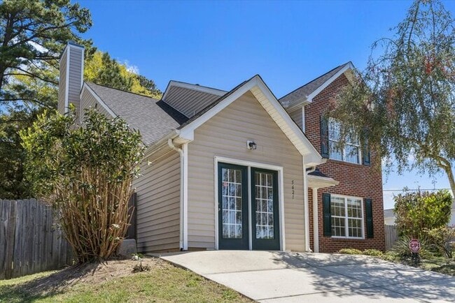 property at 5621 Advantis Dr