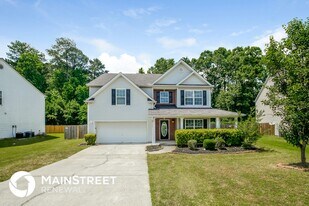 8319 Milam Loop in Fairburn, GA - Building Photo