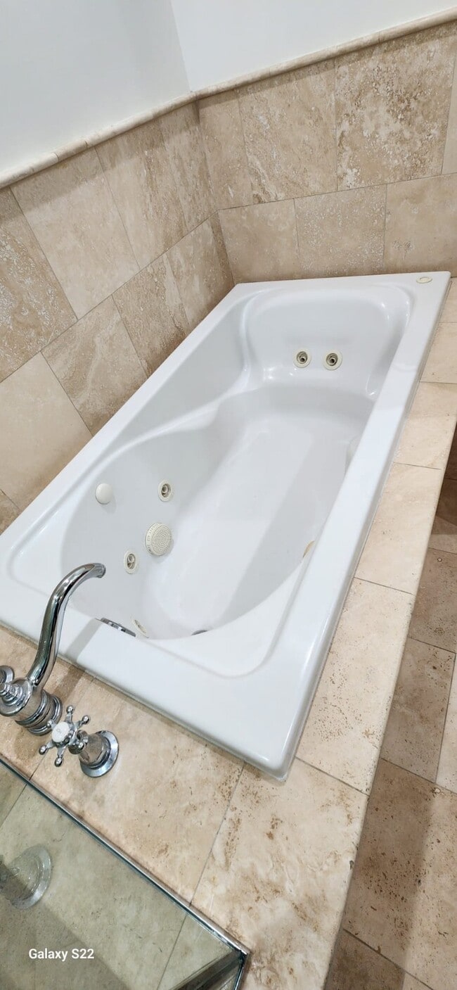 12402 Killion St in Los Angeles, CA - Building Photo - Building Photo