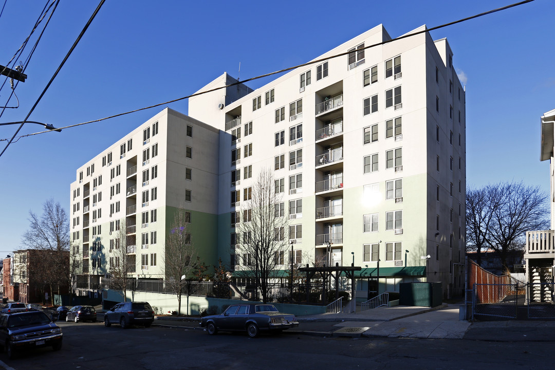 Carter Heights in Chelsea, MA - Foto de edificio