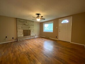 3274 E Moores Pike in Bloomington, IN - Building Photo - Building Photo