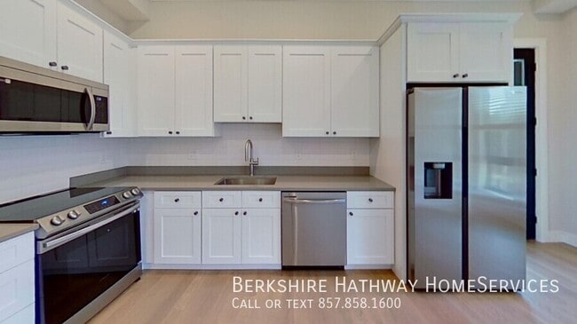 56 Euston Rd in Boston, MA - Building Photo - Building Photo