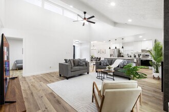 15126 Forest Lodge Dr in Houston, TX - Building Photo - Building Photo