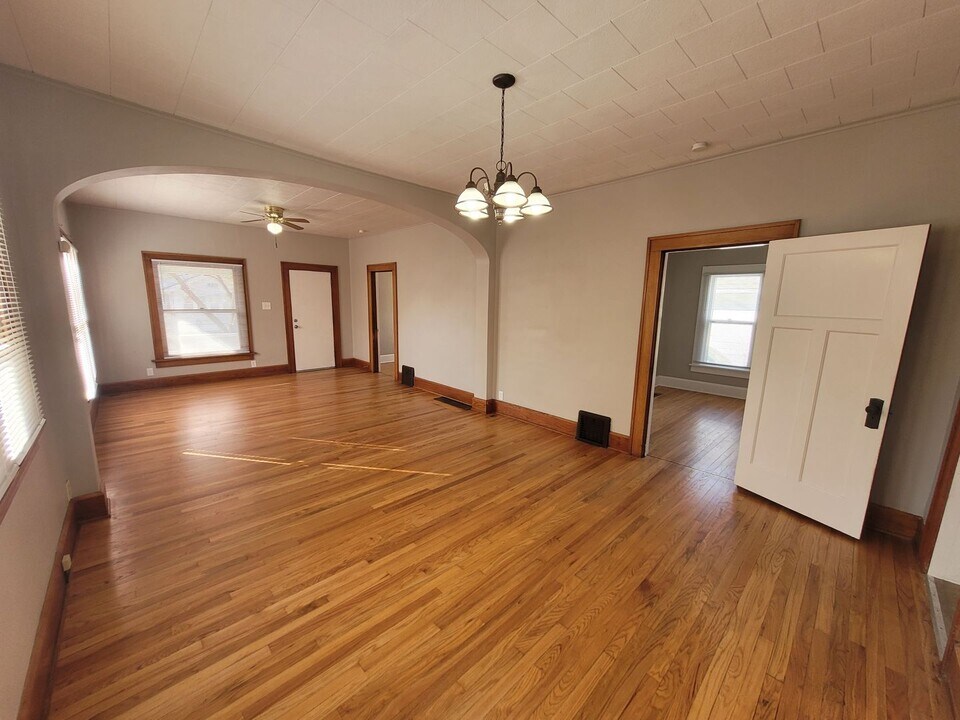 2626 Des Moines St in Des Moines, IA - Building Photo