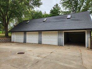 4211 US Highway 6 in Coal Valley, IL - Building Photo - Building Photo