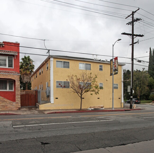 1901 N Van Ness Ave in Los Angeles, CA - Building Photo - Building Photo