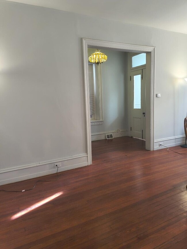 6845 Germantown Ave in Philadelphia, PA - Building Photo - Building Photo