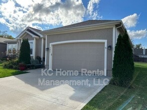 2807 NE Sonora Valley Dr in Blue Springs, MO - Building Photo - Building Photo