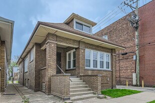 7449 S Vernon Ave in Chicago, IL - Building Photo