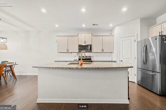 828 Royal Red Ct in Mcdonough, GA - Building Photo - Building Photo