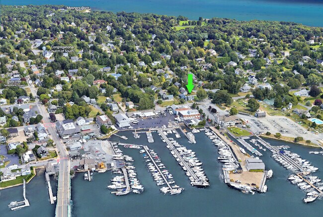 211 Elm St, Unit Single family house in Dartmouth, MA - Building Photo - Building Photo